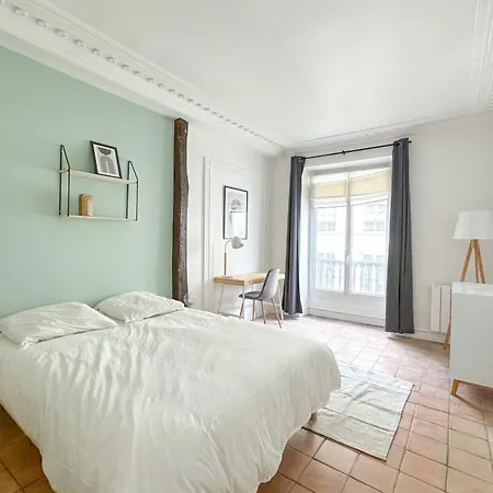 Flexliving - Whole Flat - Echiquier Apartment *